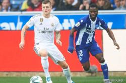 九游游戏平台今晚体能课后，拜仁慕尼黑完成体检备战西甲，悬念犹存，球探报告显示潜力的简单介绍