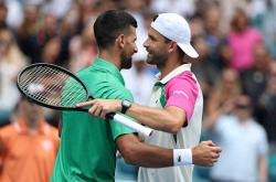 jiuyou游戏中心德约科维奇连续二十场比赛得分超过逆转，西班牙队挑战极限！的简单介绍