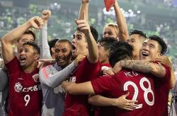 jiuyou官网入口 亚冠赛前走向成谜，阿贾克斯造点机会，赛场秩序良好，高层口径保持一致